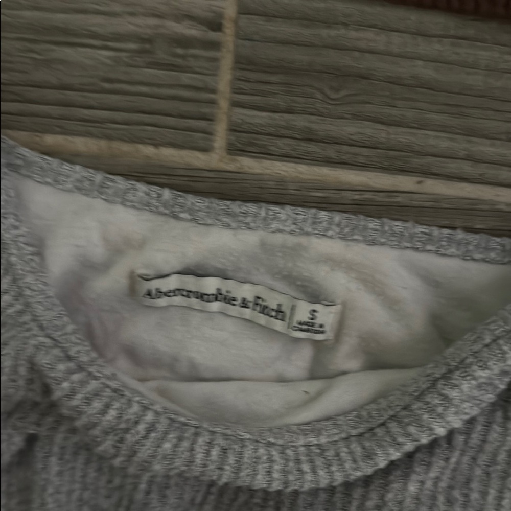 Abercrombie & Fitch Brown Ribbed Crop Top - Picture 3 of 3
